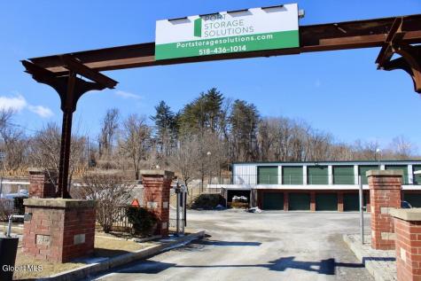 11 River Road Glenmont NY 12077