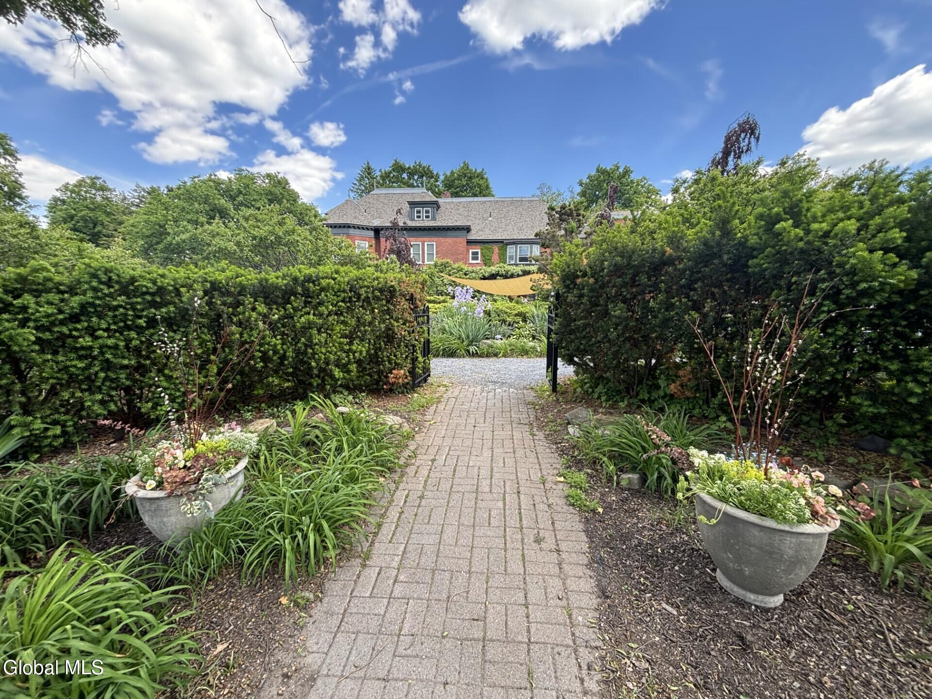 72 Union Avenue Saratoga Springs NY 12866