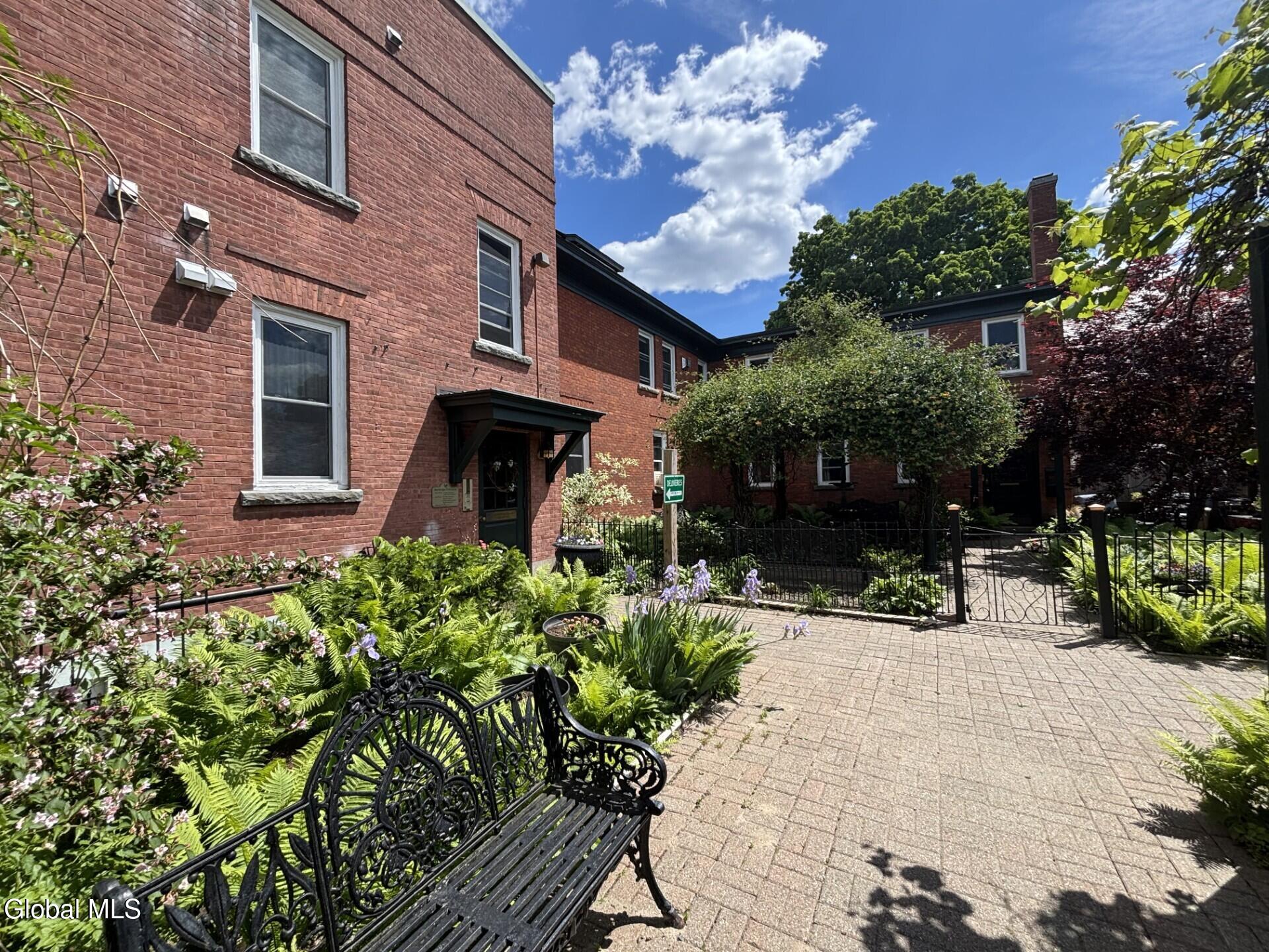 72 Union Avenue Saratoga Springs NY 12866