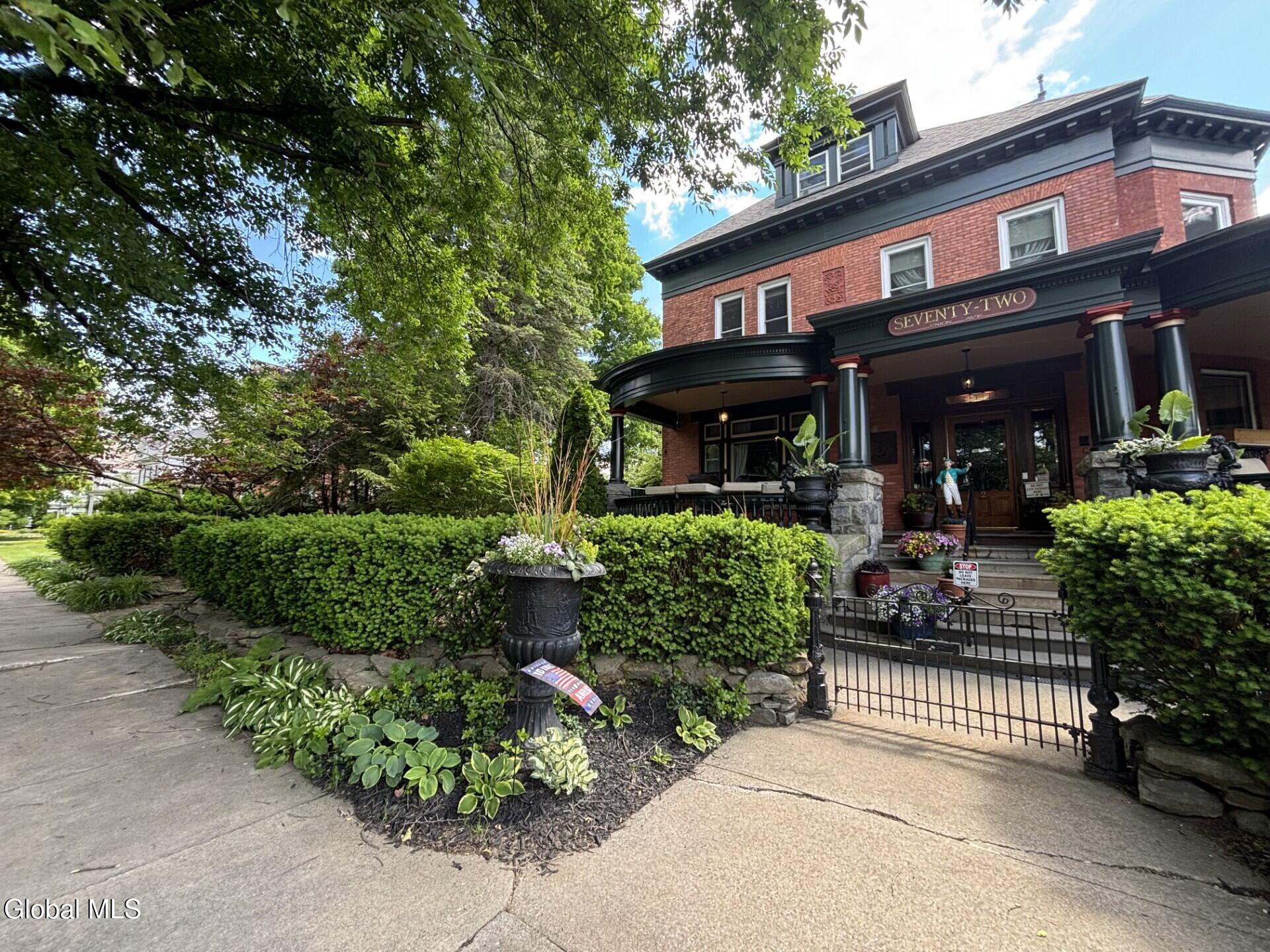 72 Union Avenue Saratoga Springs NY 12866