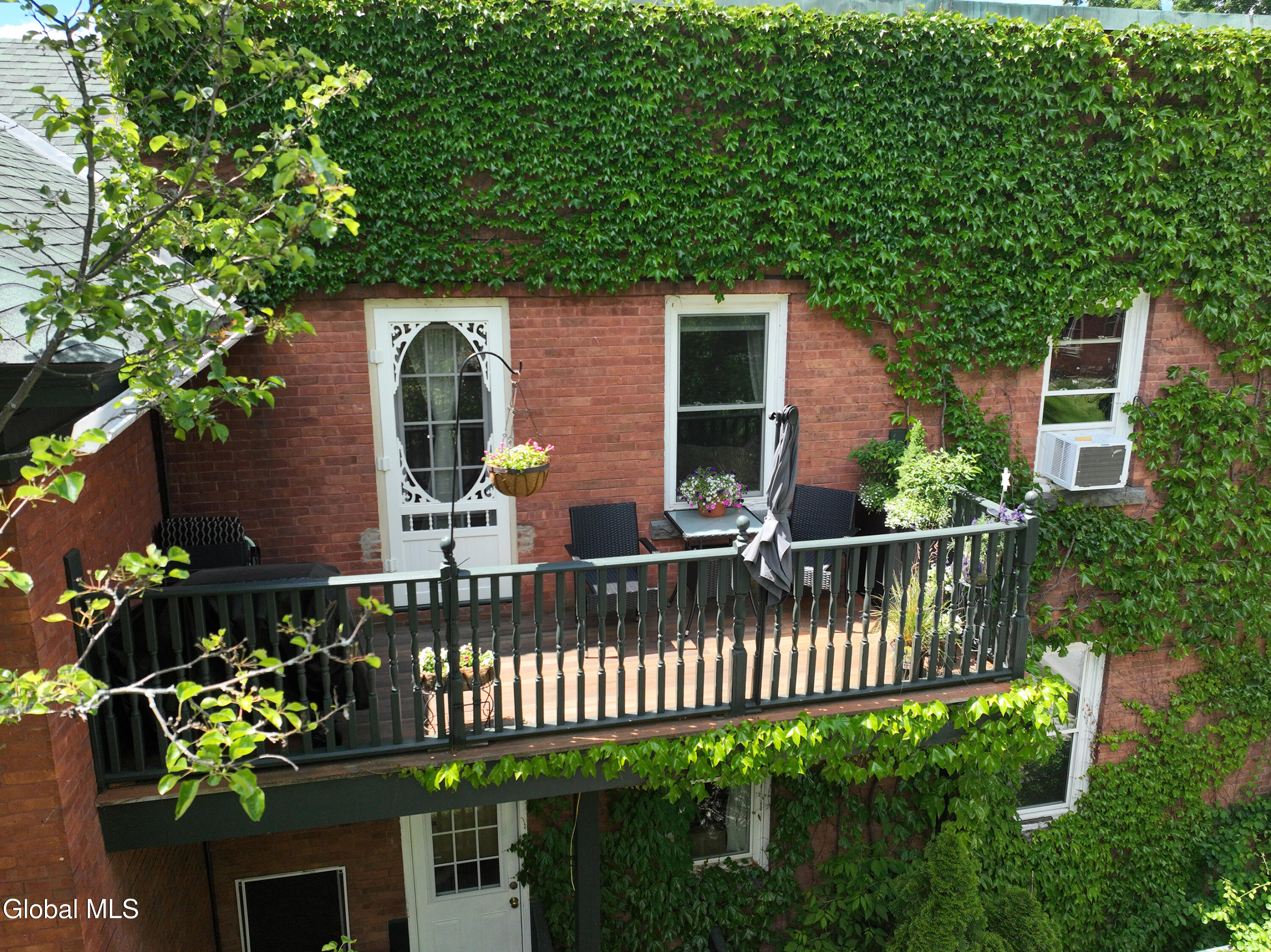 72 Union Avenue Saratoga Springs NY 12866