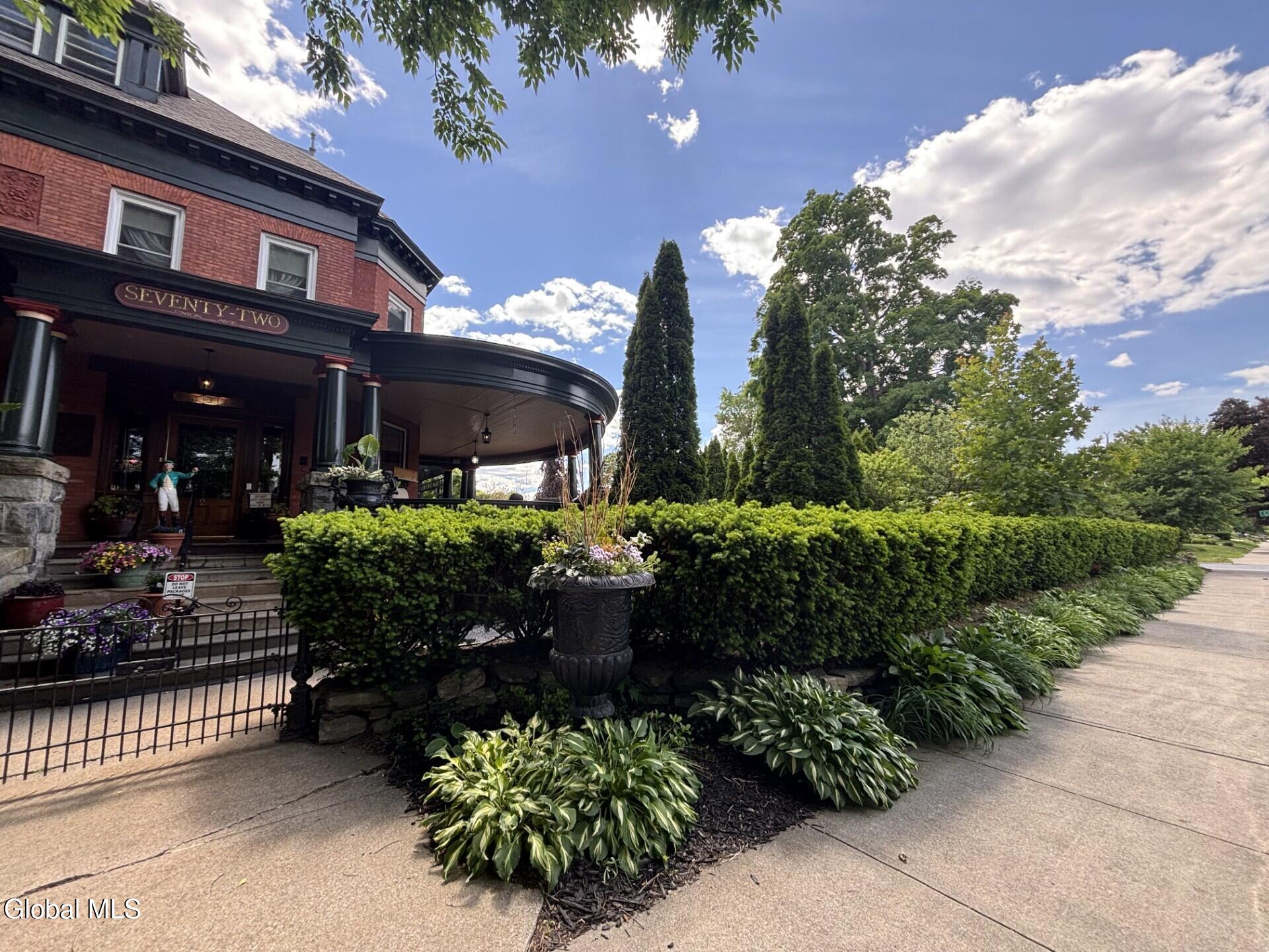 72 Union Avenue Saratoga Springs NY 12866