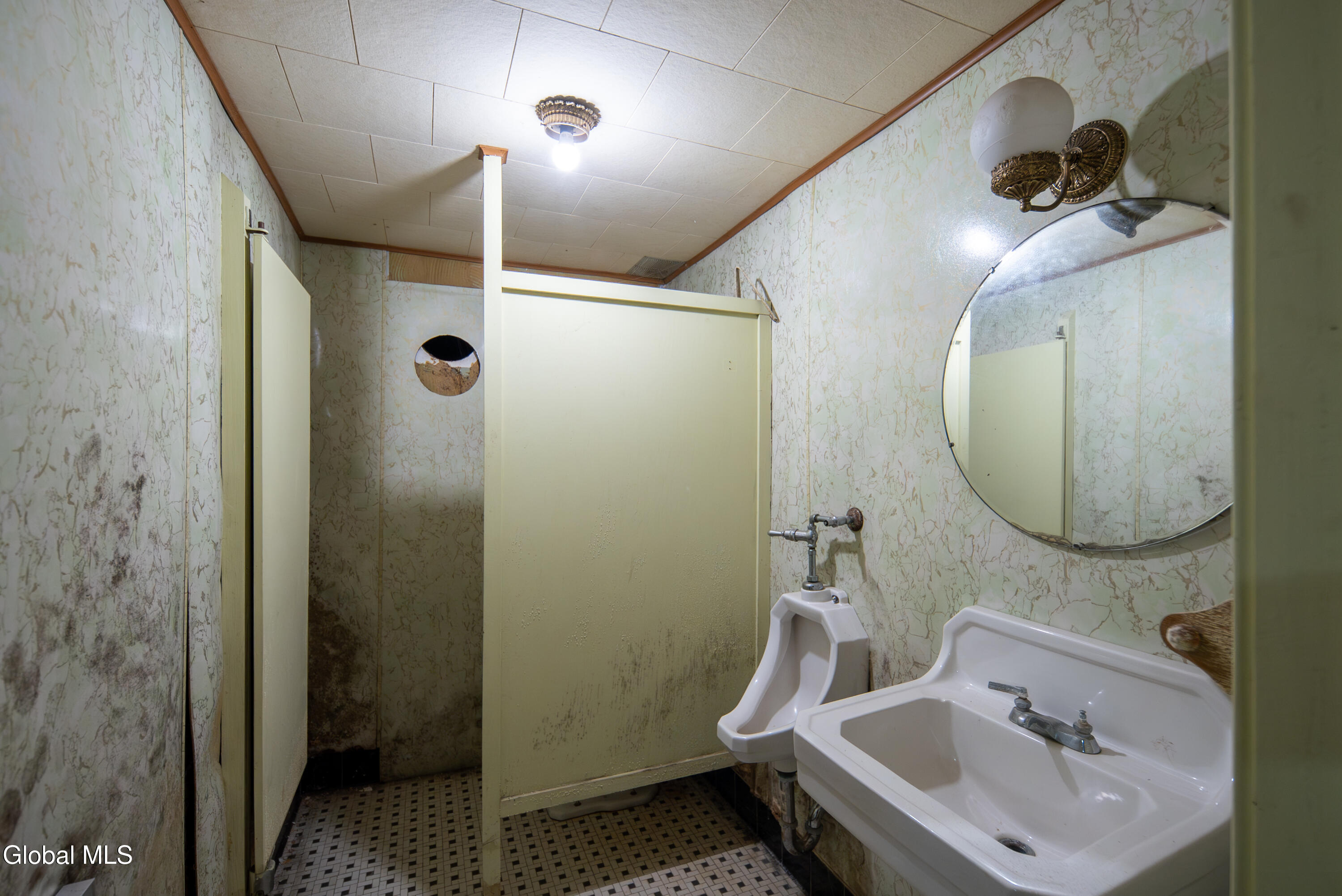 184 Central Avenue Albany NY 12206