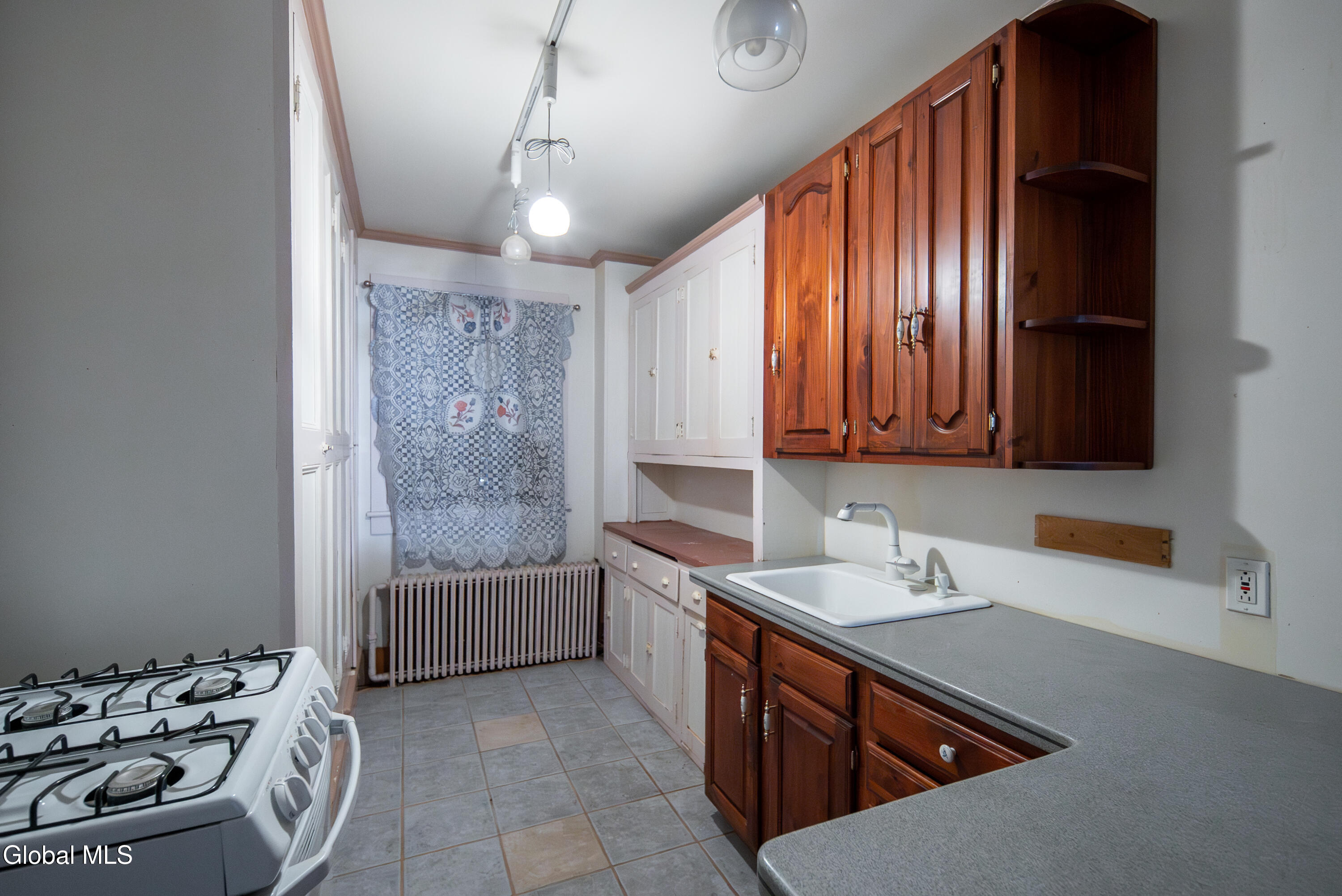 184 Central Avenue Albany NY 12206