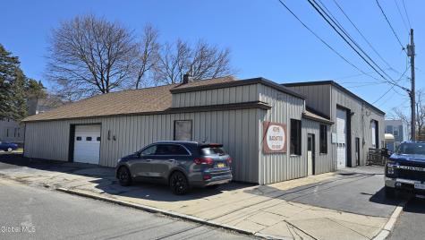 411 19th Street Watervliet NY 12189