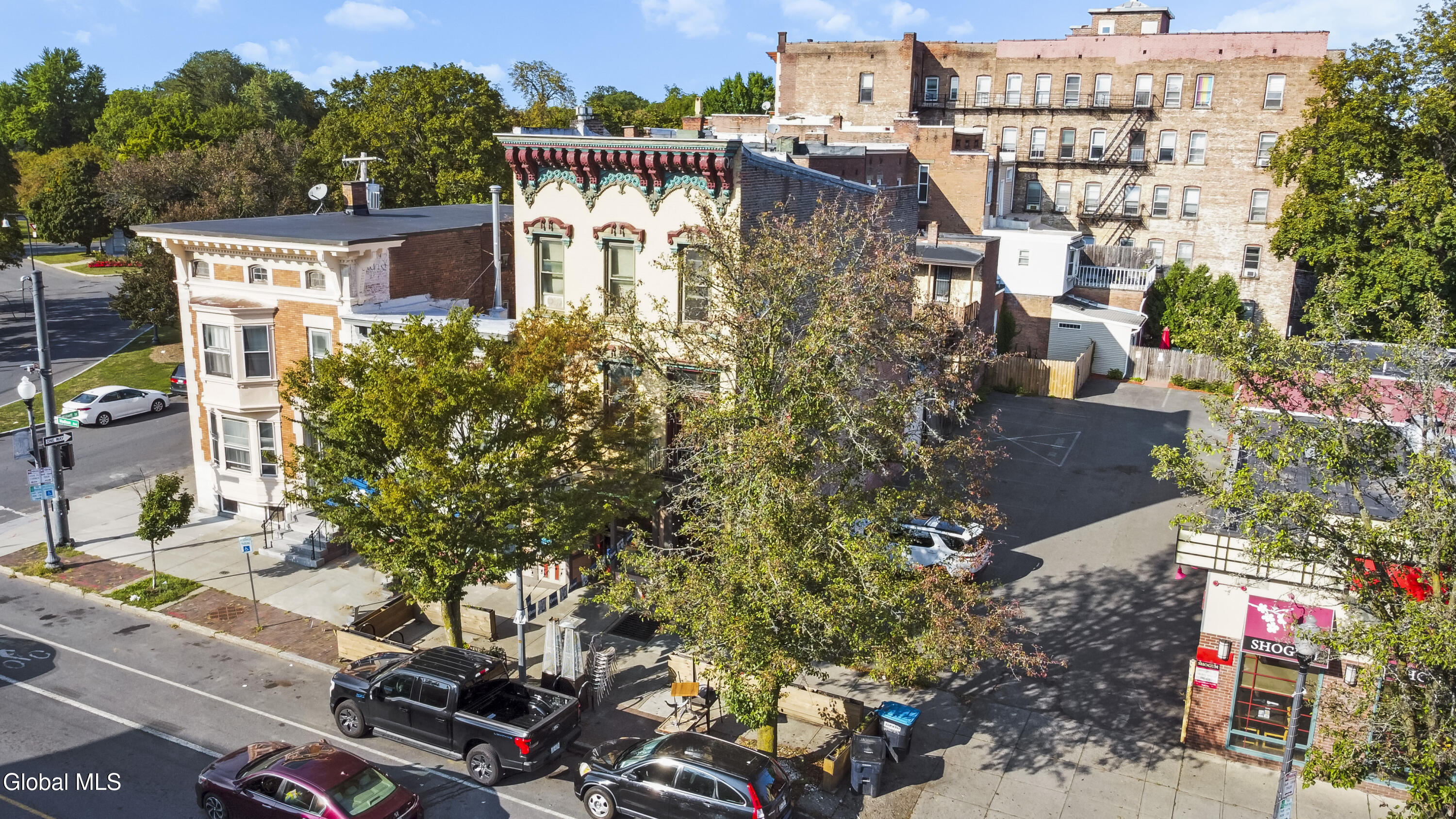 465 Madison Avenue Albany NY 12210