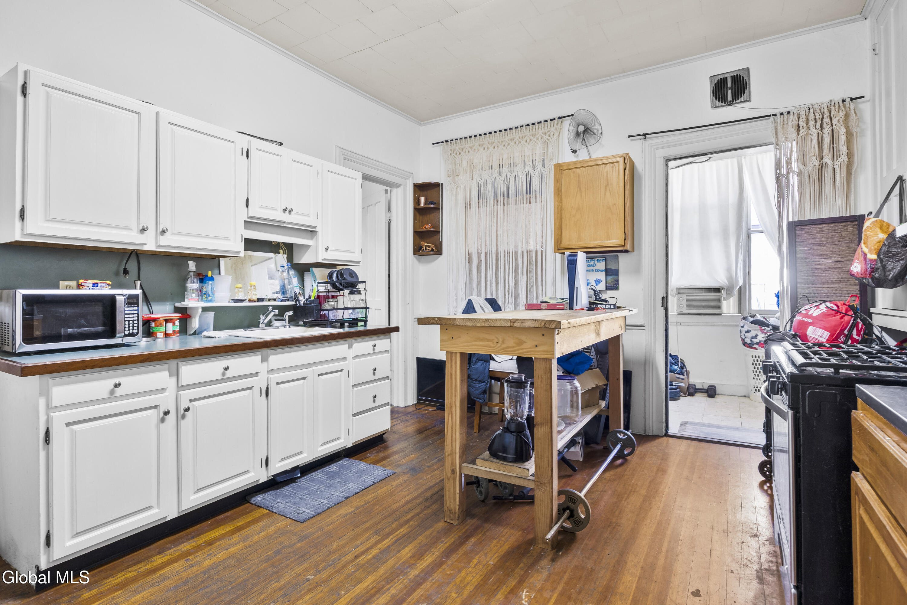 465 Madison Avenue Albany NY 12210