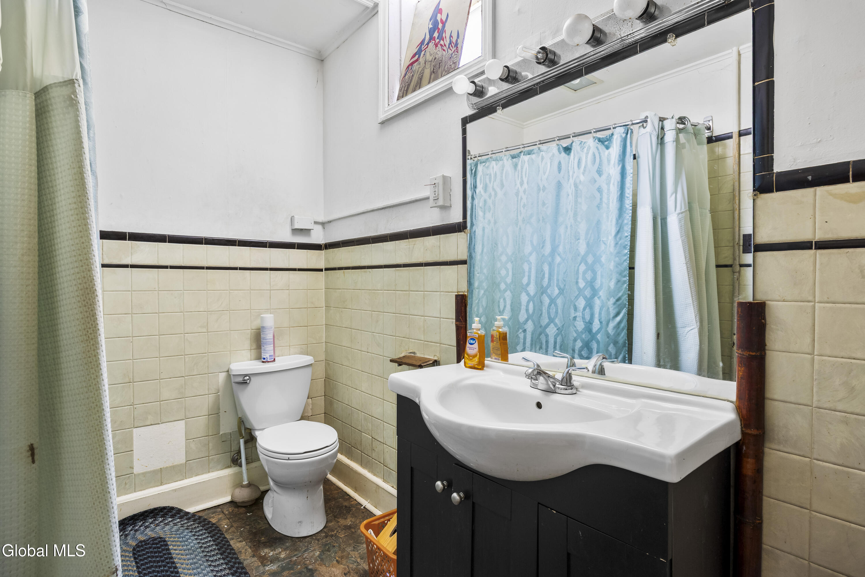 465 Madison Avenue Albany NY 12210