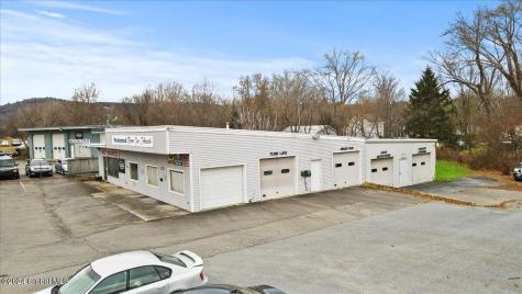 4718 Ny-67 Hoosick Falls NY 12090