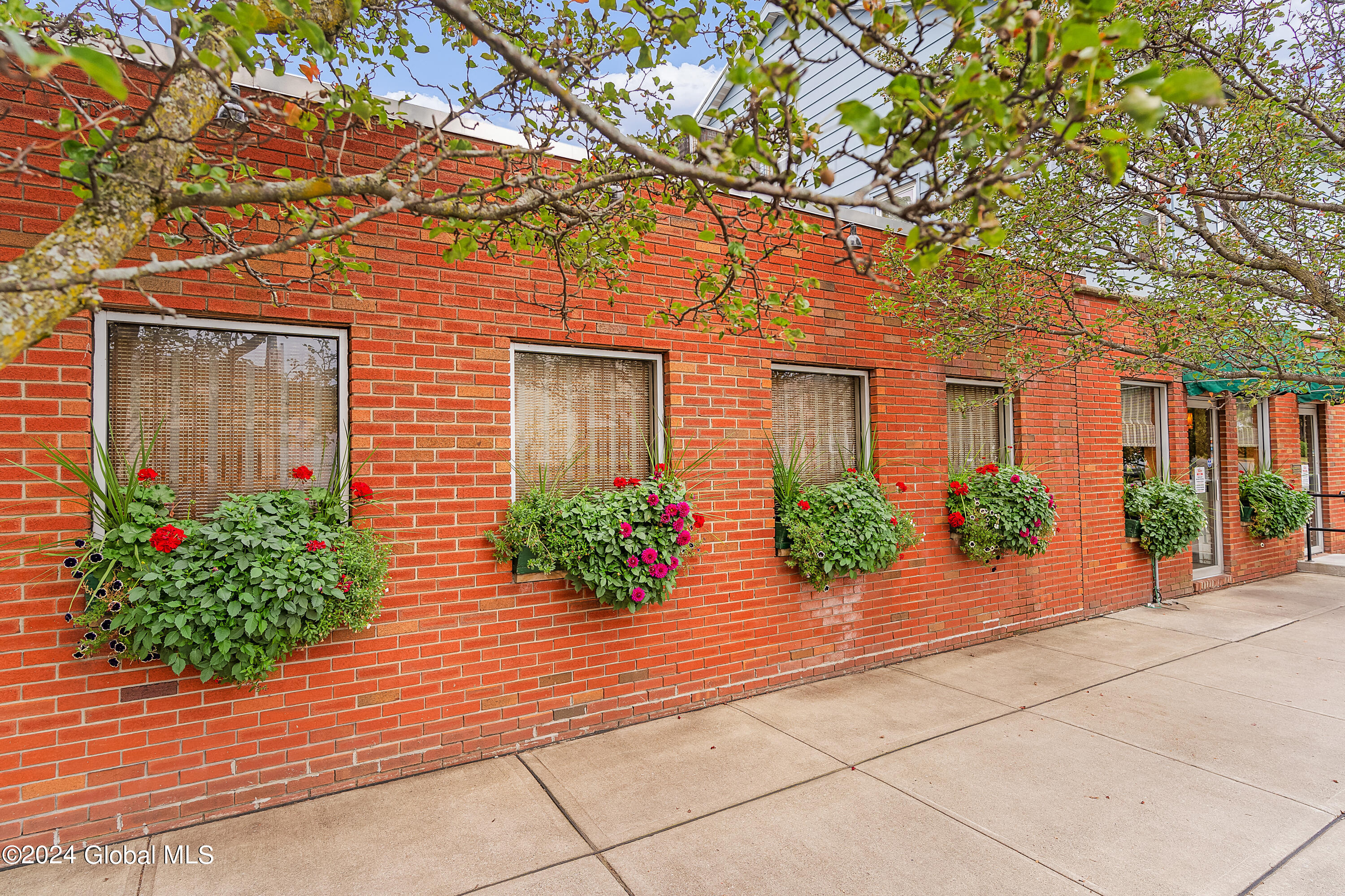853 4th Avenue Troy NY 12182
