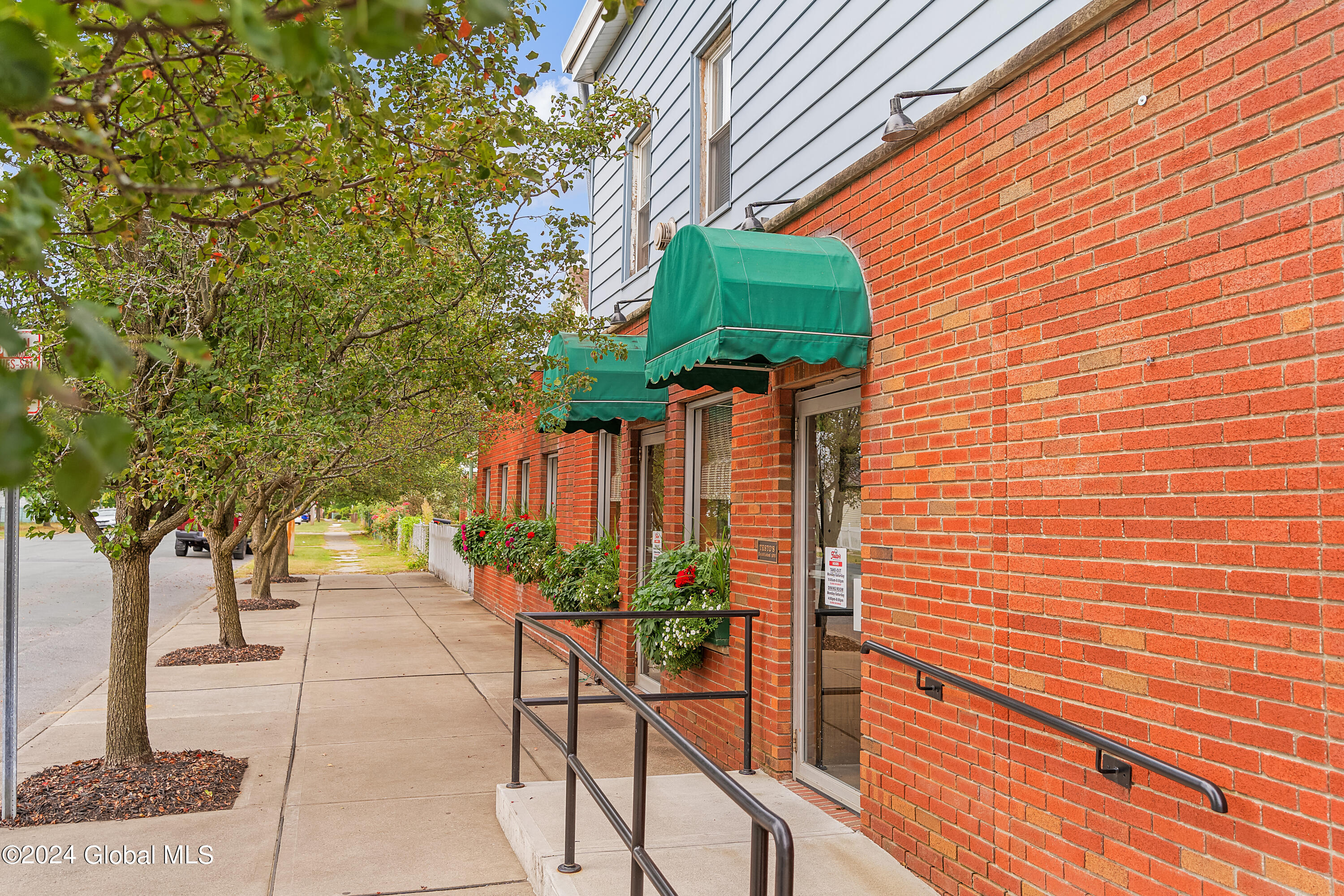 853 4th Avenue Troy NY 12182