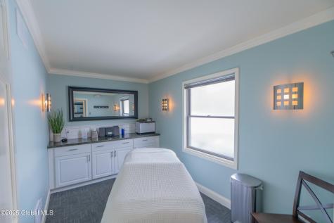 3303 Route 9 Saratoga Springs NY 12866