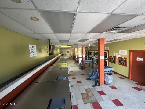 654 2nd Avenue Troy NY 12182