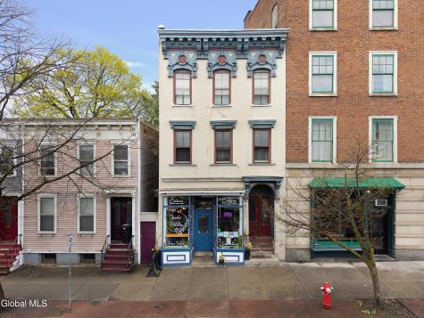 418 Madison Avenue Albany NY 12210