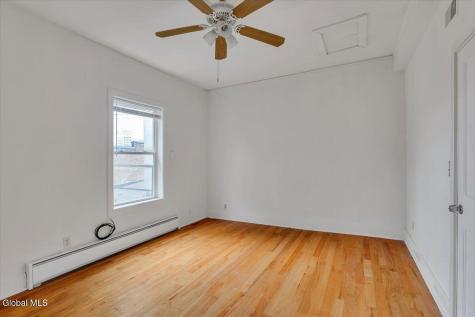418 Madison Avenue Albany NY 12210
