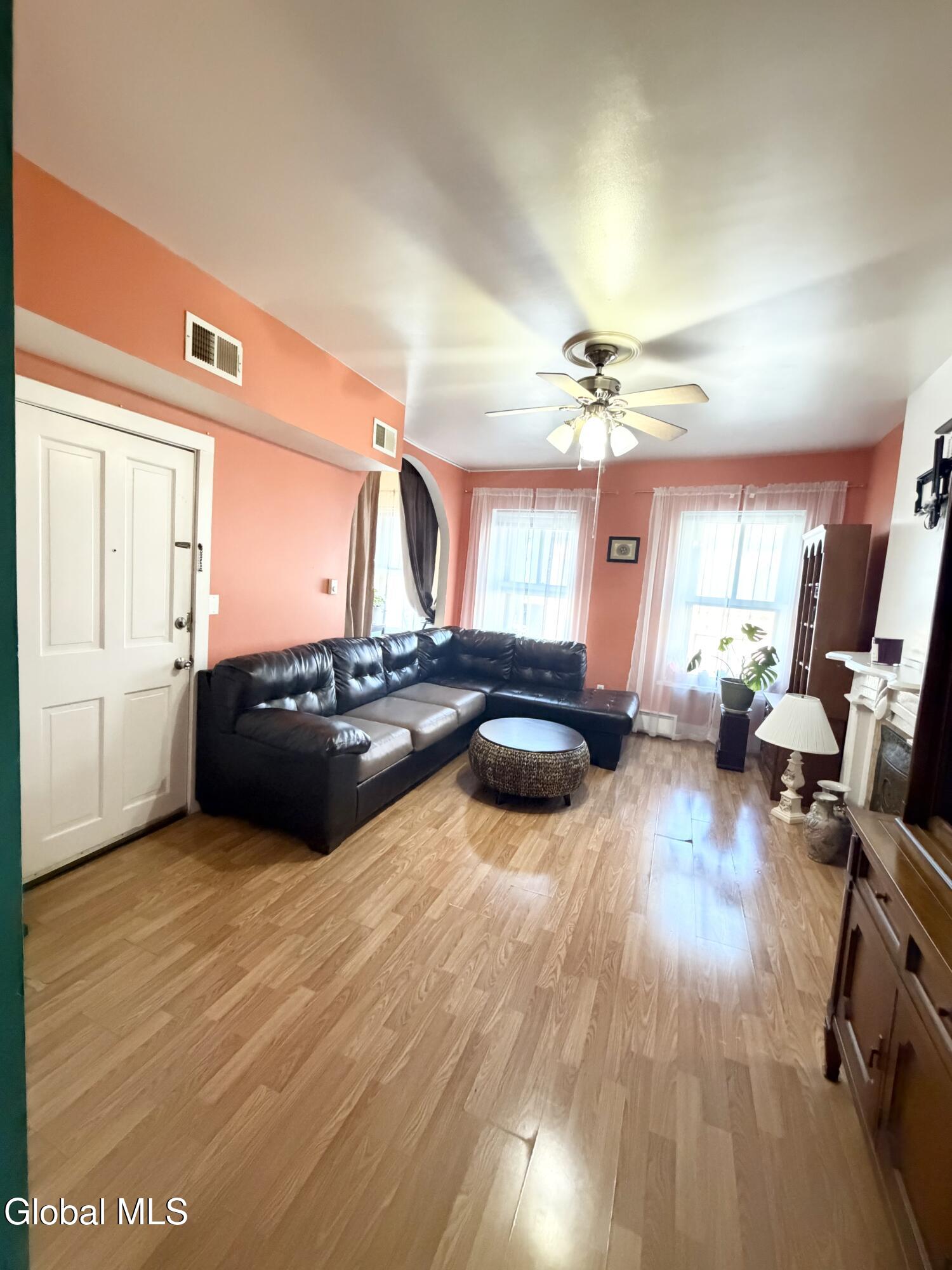 418 Madison Avenue Albany NY 12210