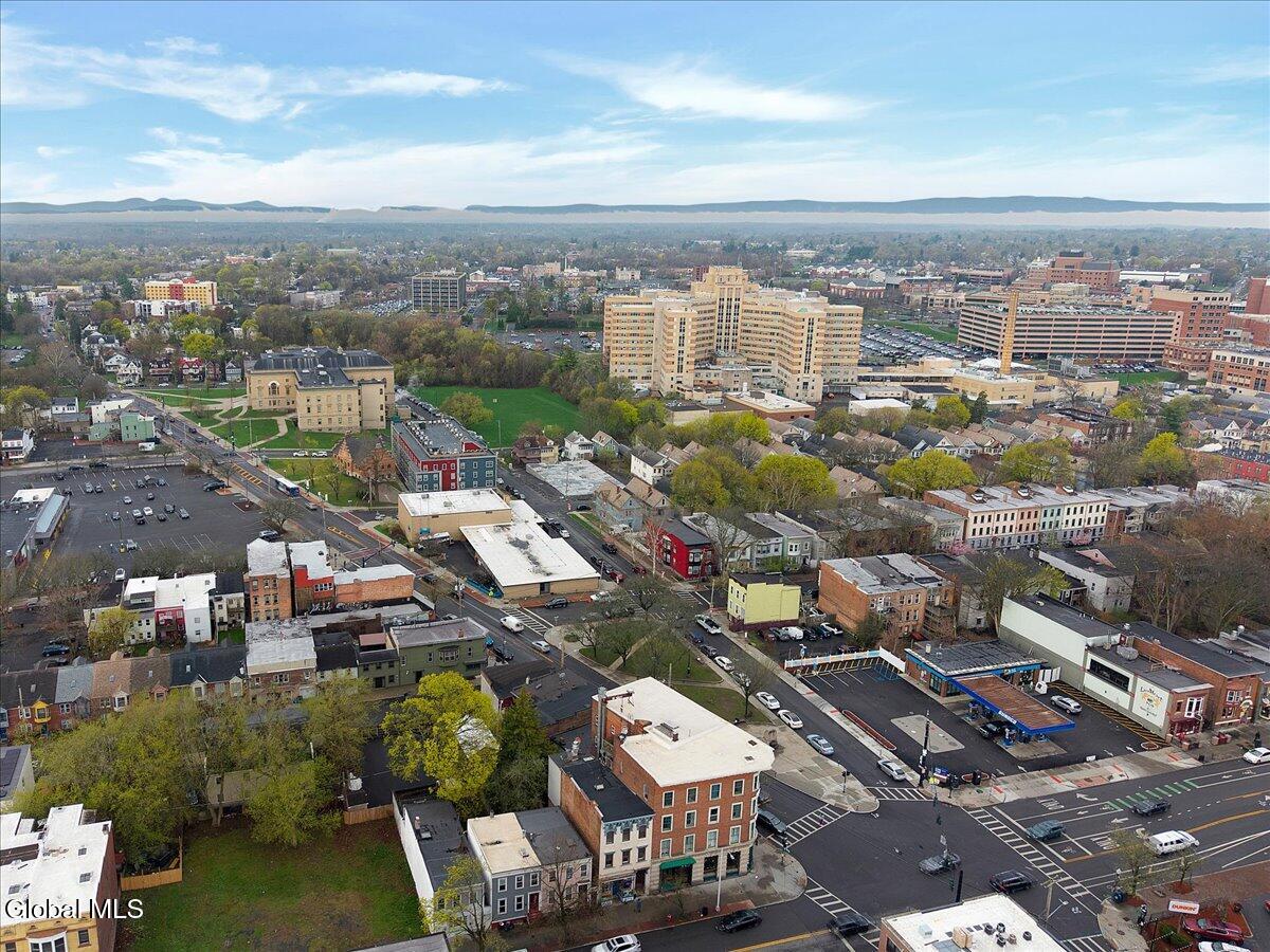 418 Madison Avenue Albany NY 12210