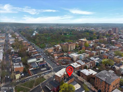 418 Madison Avenue Albany NY 12210