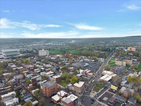 418 Madison Avenue Albany NY 12210