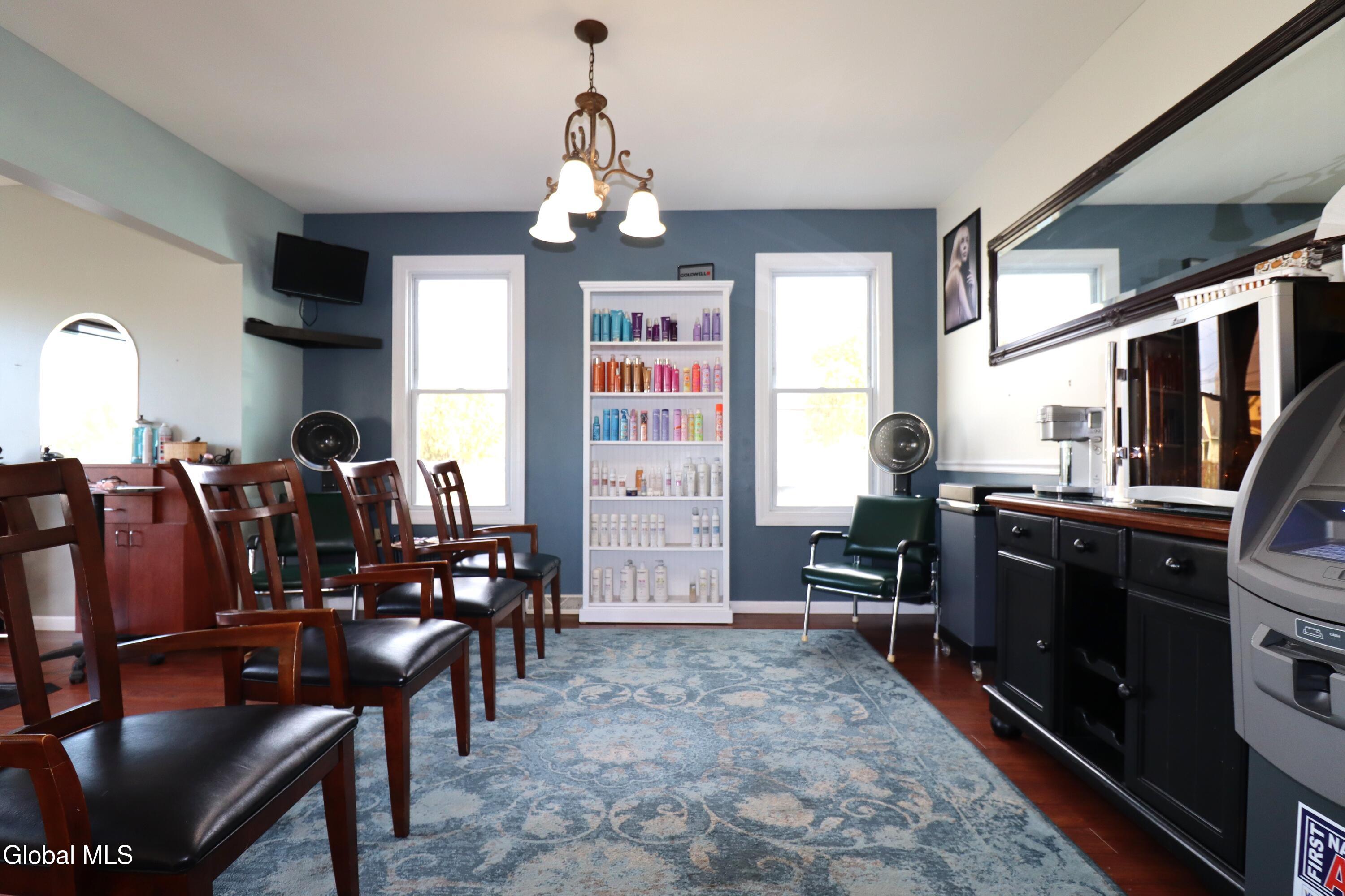 2732 Guilderland Avenue Schenectady NY 12306