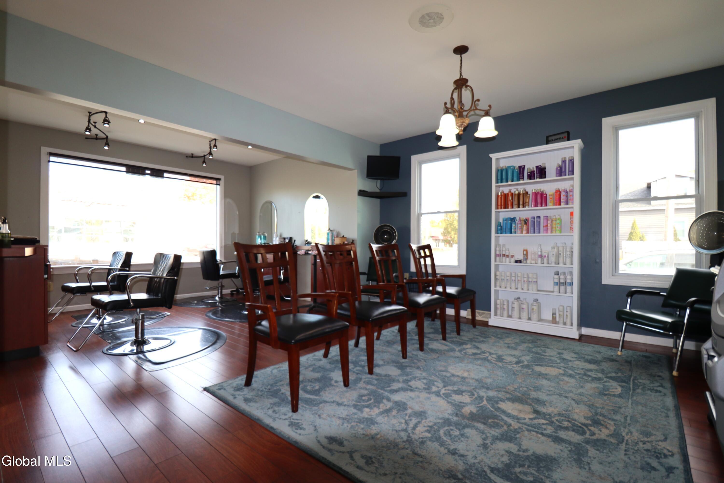 2732 Guilderland Avenue Schenectady NY 12306