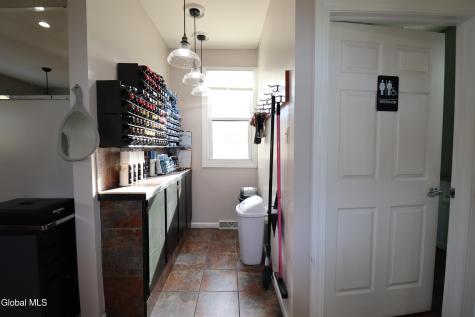 2732 Guilderland Avenue Schenectady NY 12306