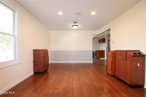 2732 Guilderland Avenue Schenectady NY 12306