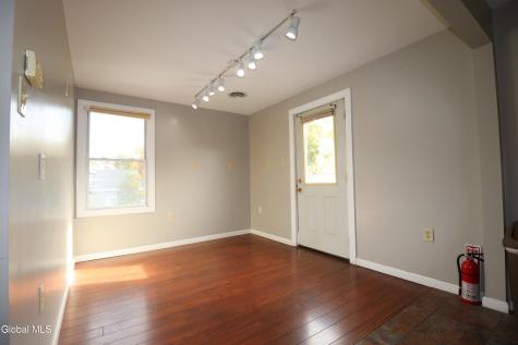 2732 Guilderland Avenue Schenectady NY 12306