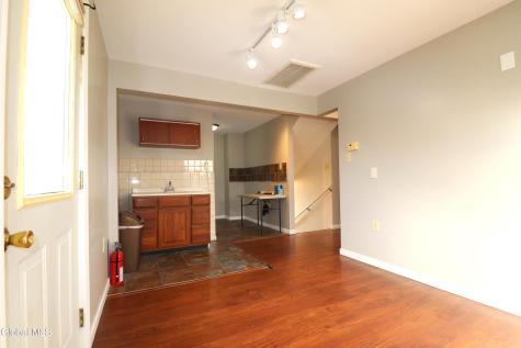 2732 Guilderland Avenue Schenectady NY 12306