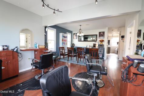 2732 Guilderland Avenue Schenectady NY 12306