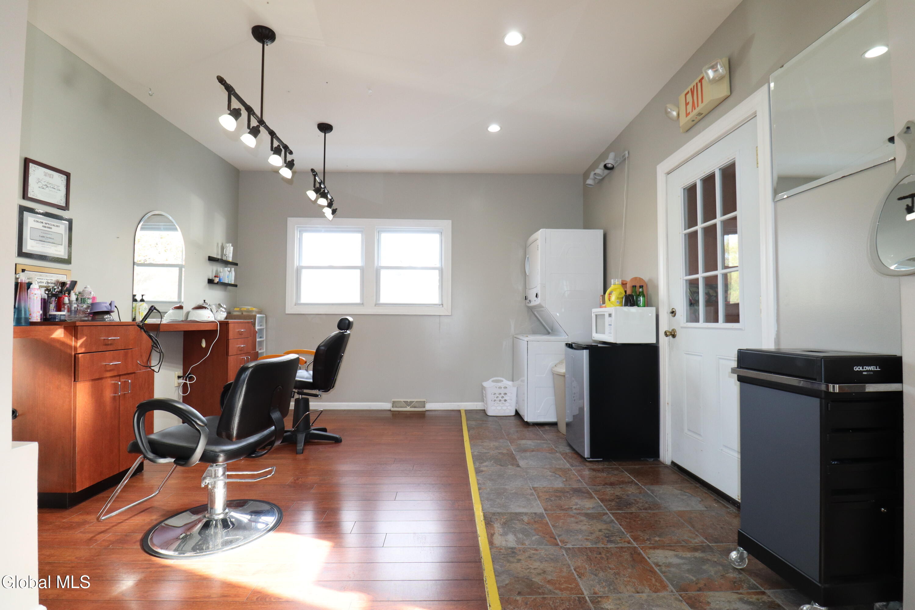 2732 Guilderland Avenue Schenectady NY 12306