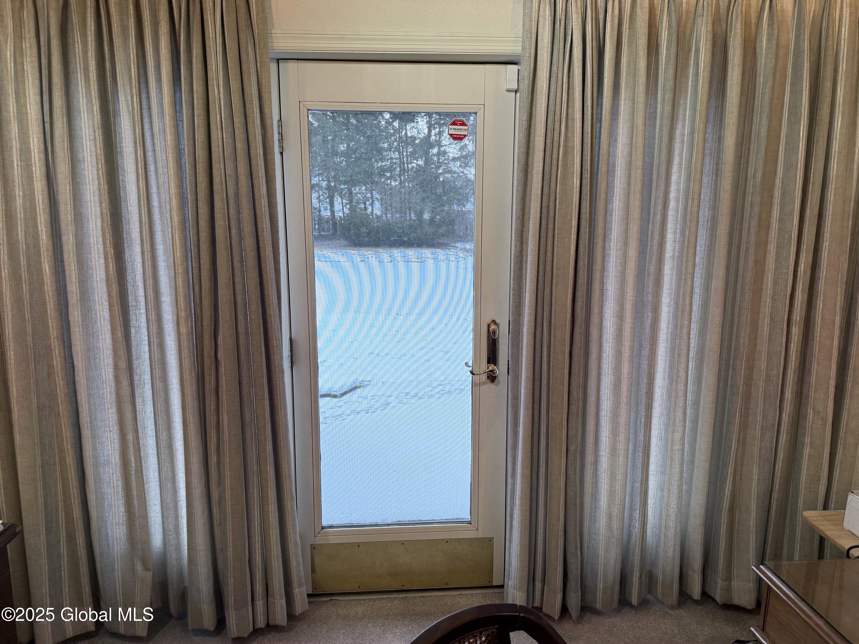 235 Saratoga Road Glenville NY 12302