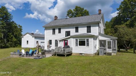 14 Mcgee Lane Saratoga Springs NY 12866