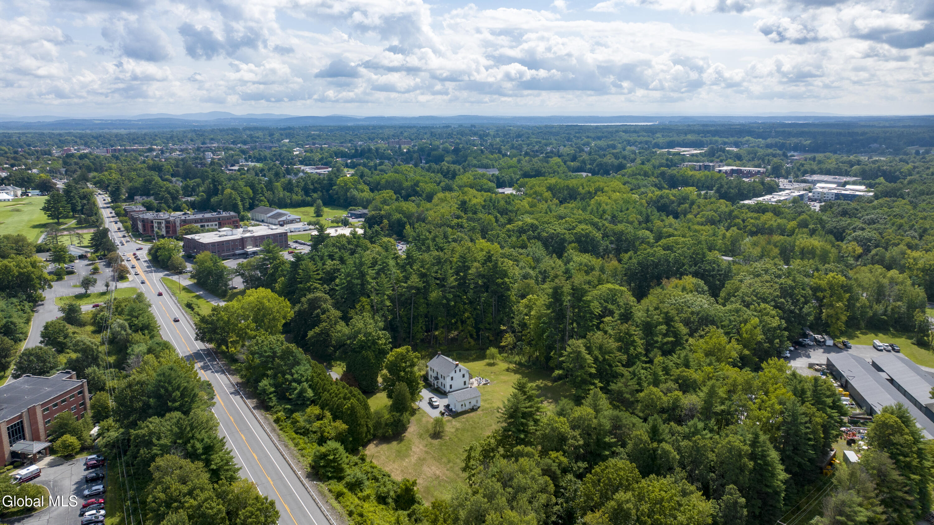 14 Mcgee Lane Saratoga Springs NY 12866