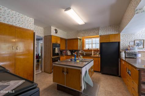 14 Mcgee Lane Saratoga Springs NY 12866