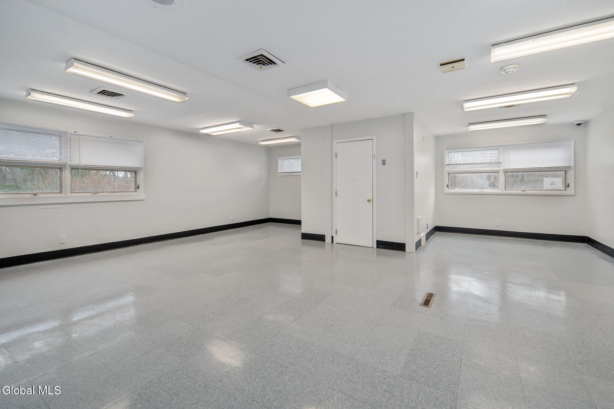 4956 Ny-30 Schoharie NY 12157