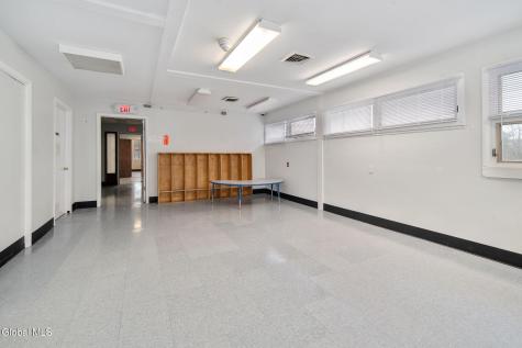 4956 Ny-30 Schoharie NY 12157