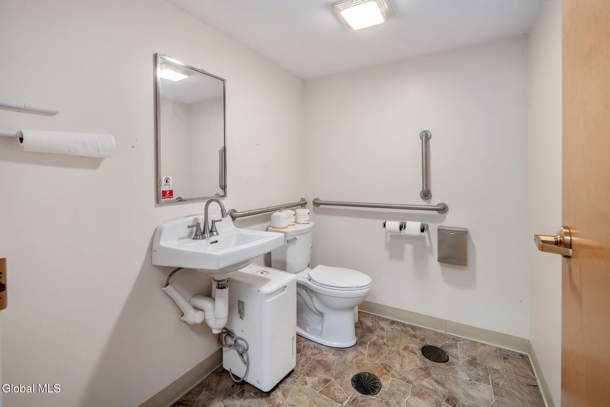 4956 Ny-30 Schoharie NY 12157