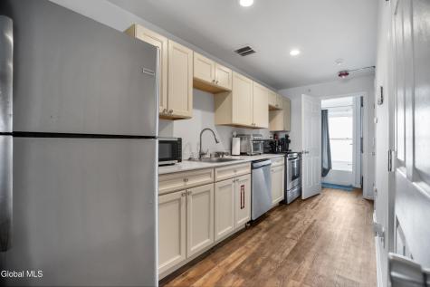 402 Broadway Albany NY 12207