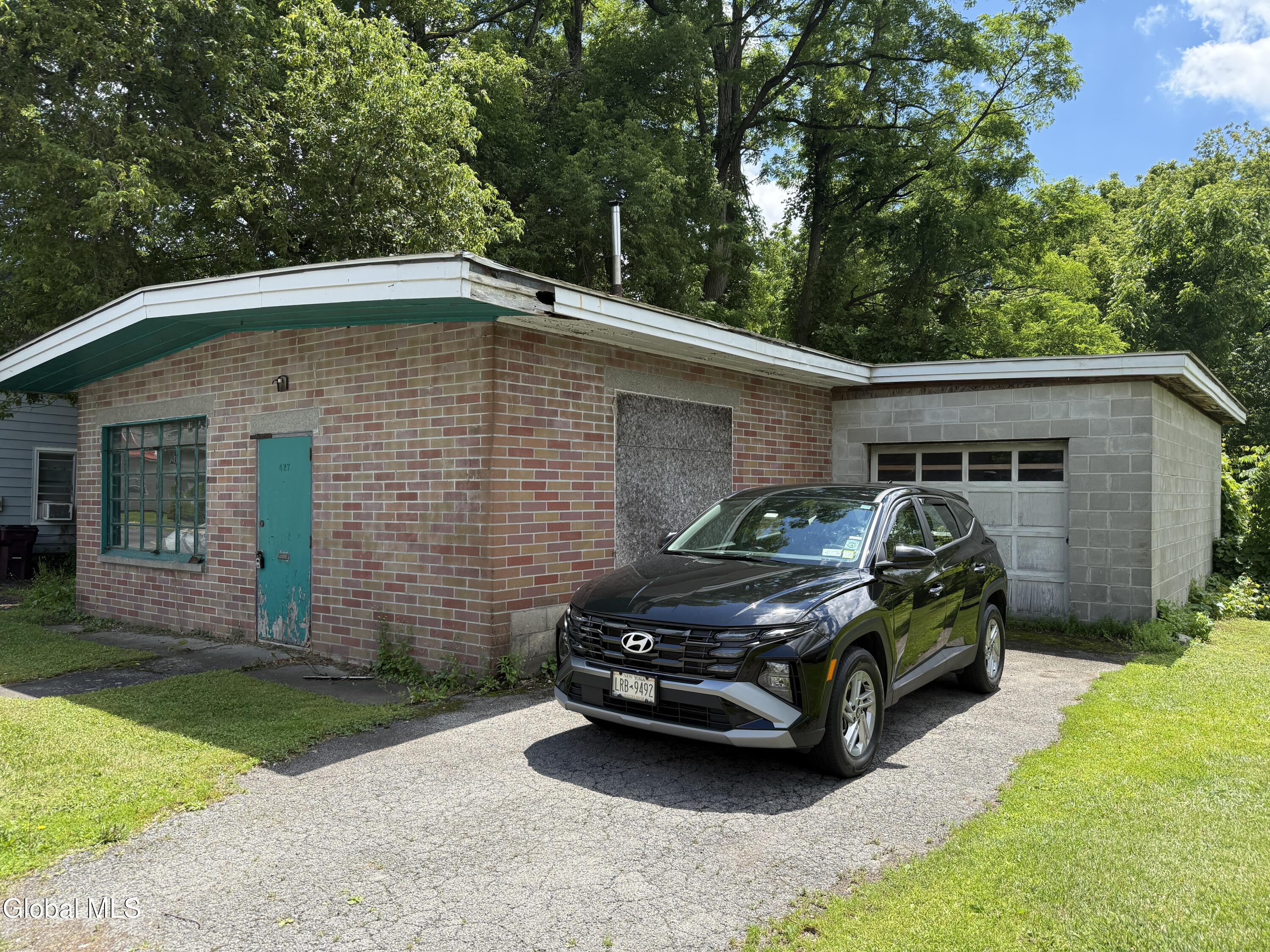 427 S Main Street Gloversville NY 12078