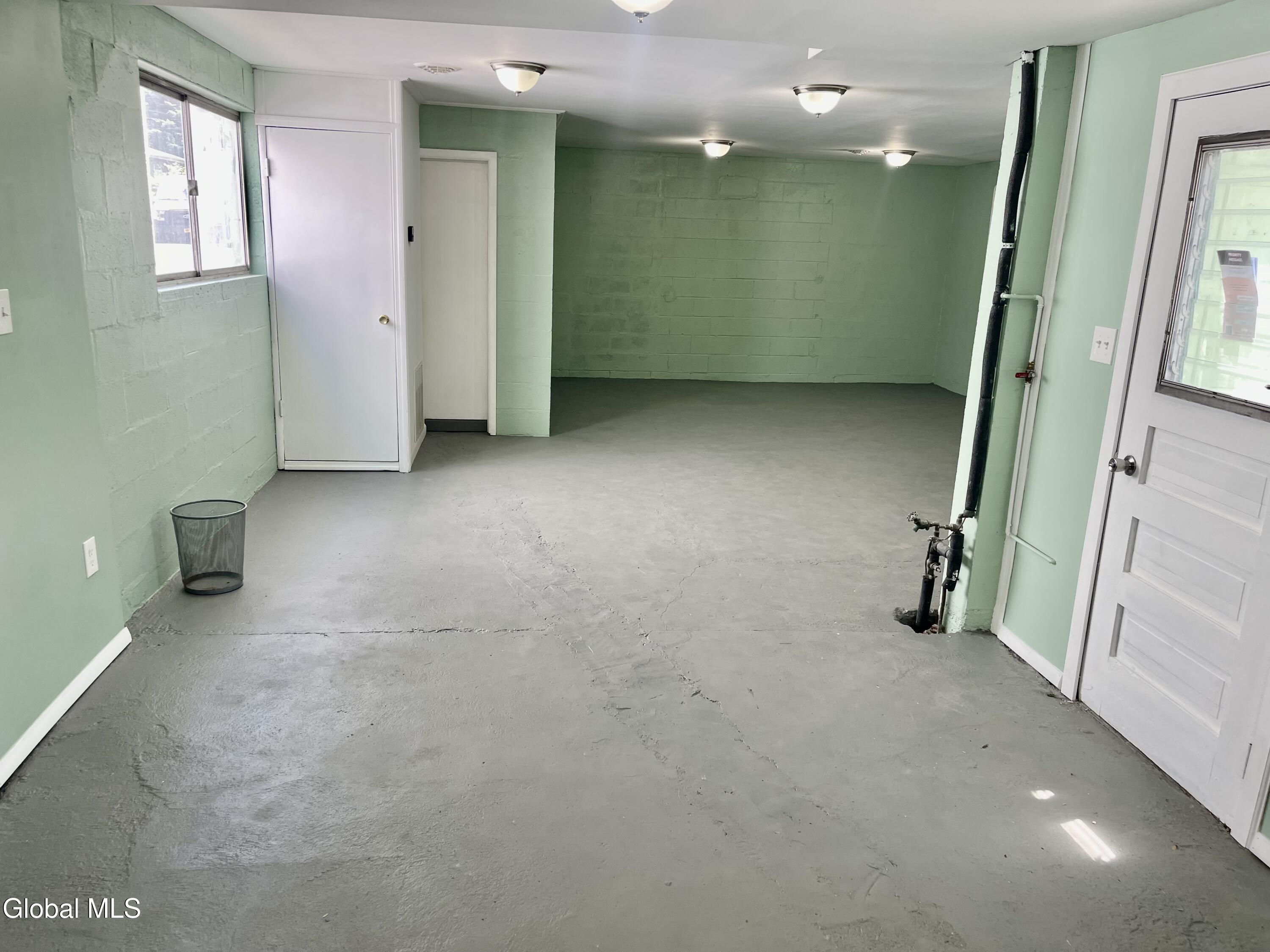 130 Mcclellan Street Schenectady NY 12304