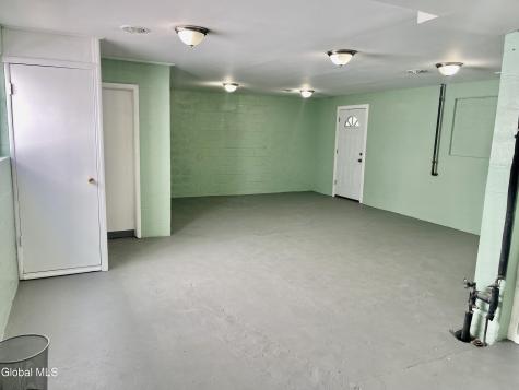 130 Mcclellan Street Schenectady NY 12304