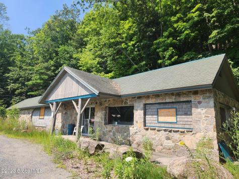 7875 State Route 9 Pottersville NY 12860