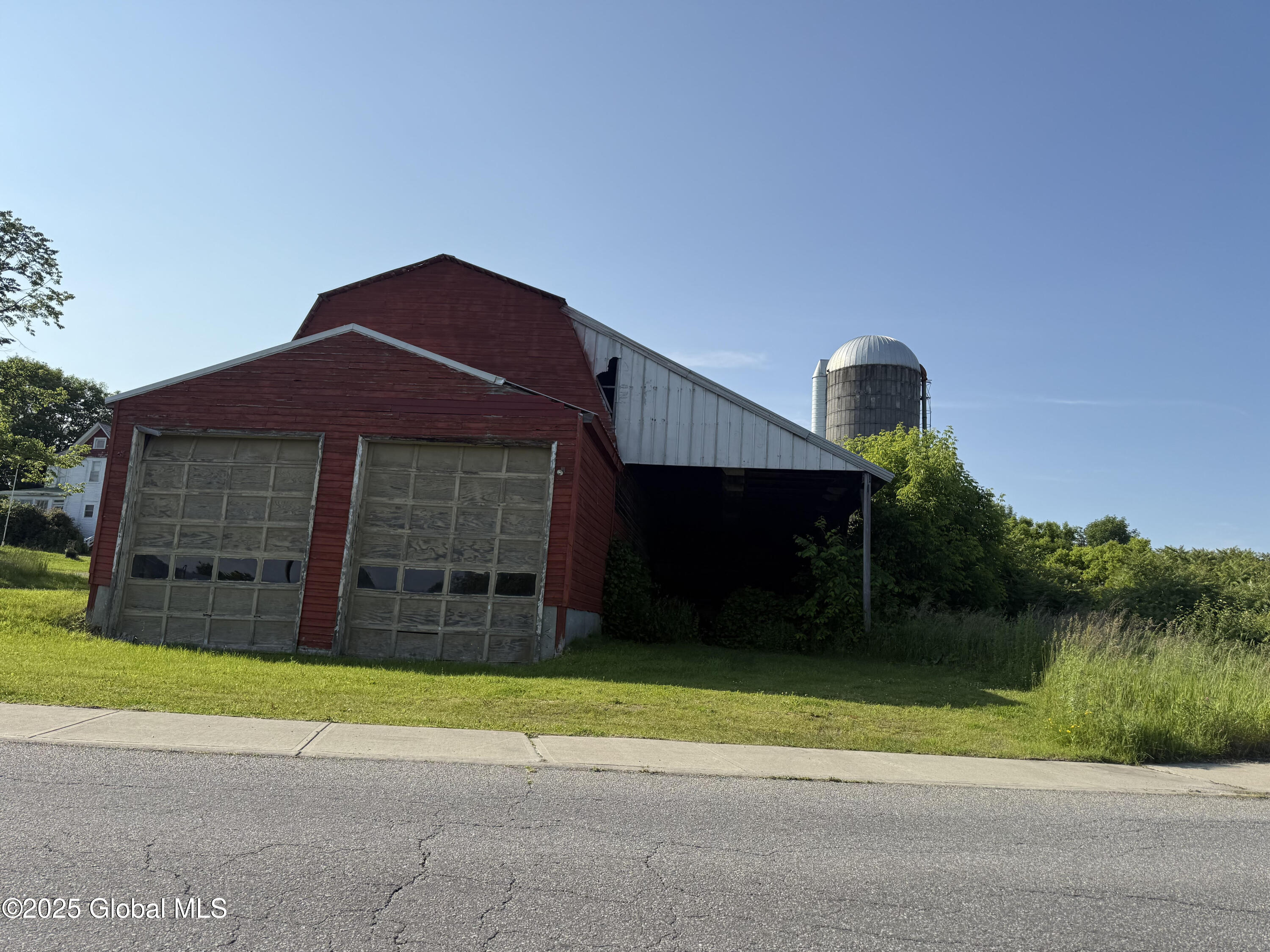 1096 Wicker Street Ticonderoga NY 12883