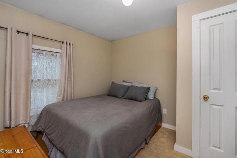 5922-5926 Ny-81 Greenville NY 12083
