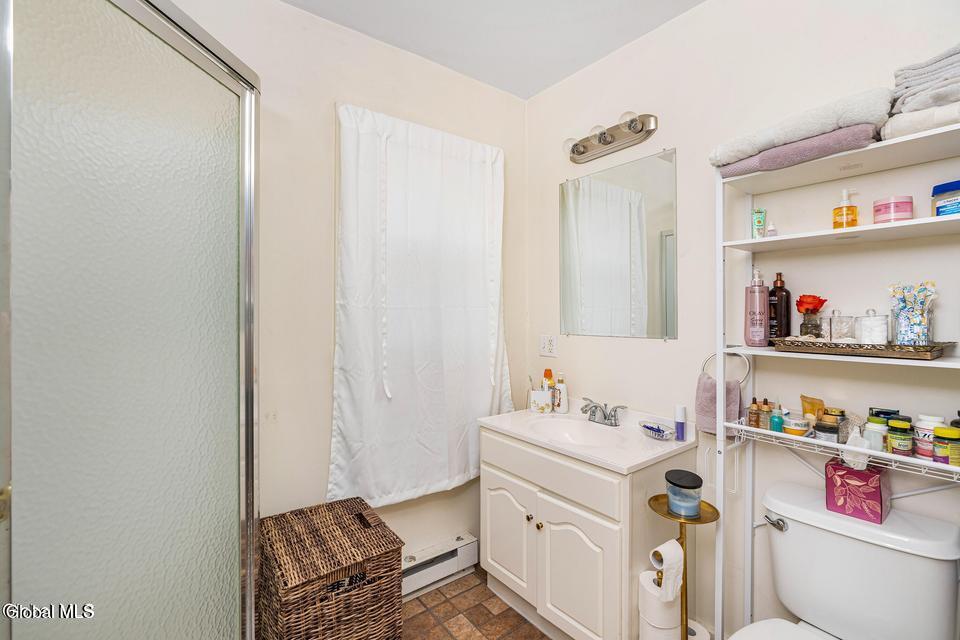 5922-5926 Ny-81 Greenville NY 12083