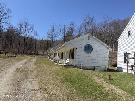 17971 Ny-22 Berlin NY 12022