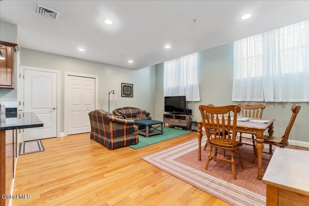 260 Washington Avenue Albany NY 12210