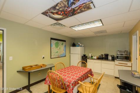 610 Maple Avenue Saratoga Springs NY 12866