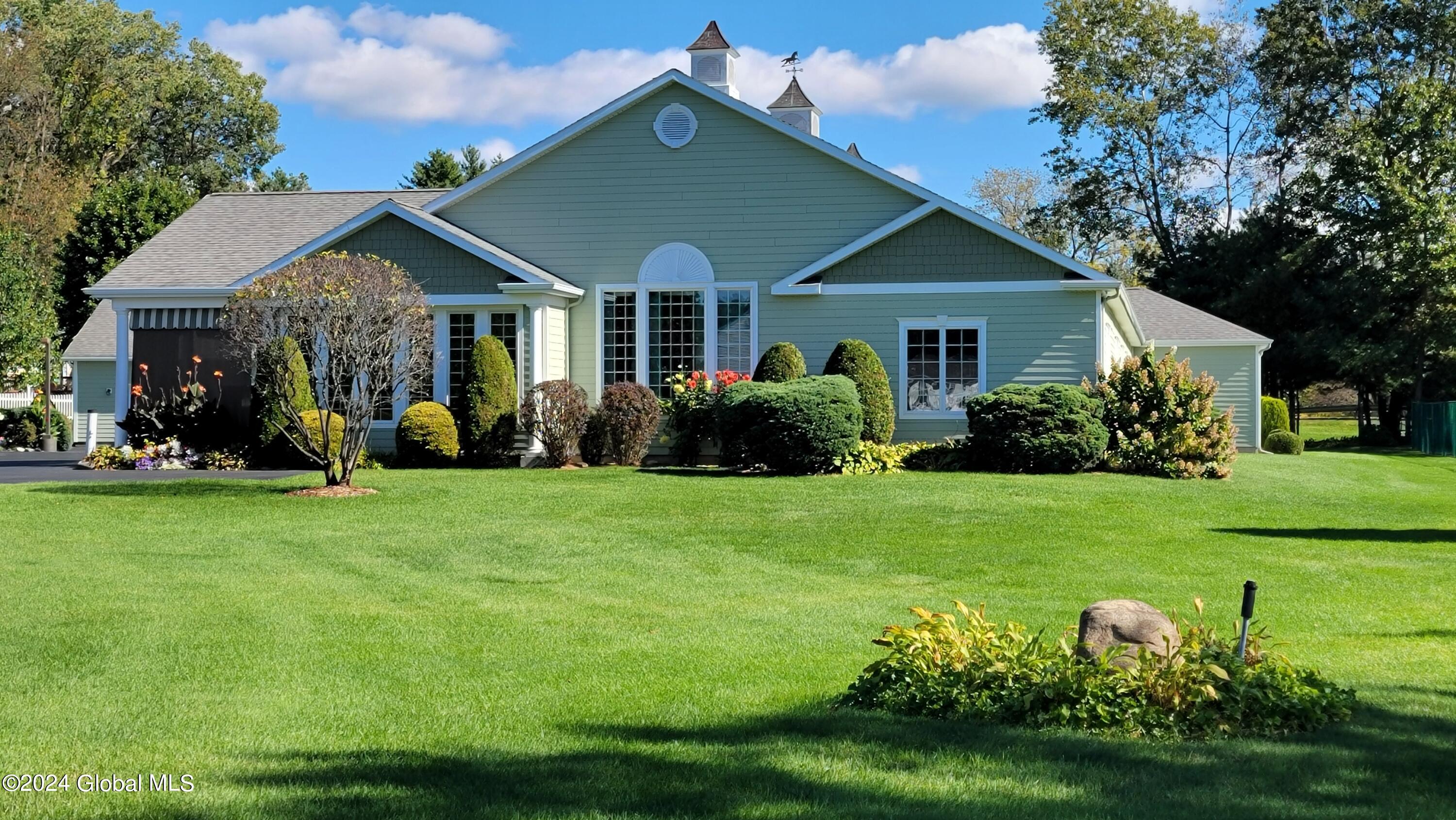 16 Hunter Brook Lane Queensbury NY 12804